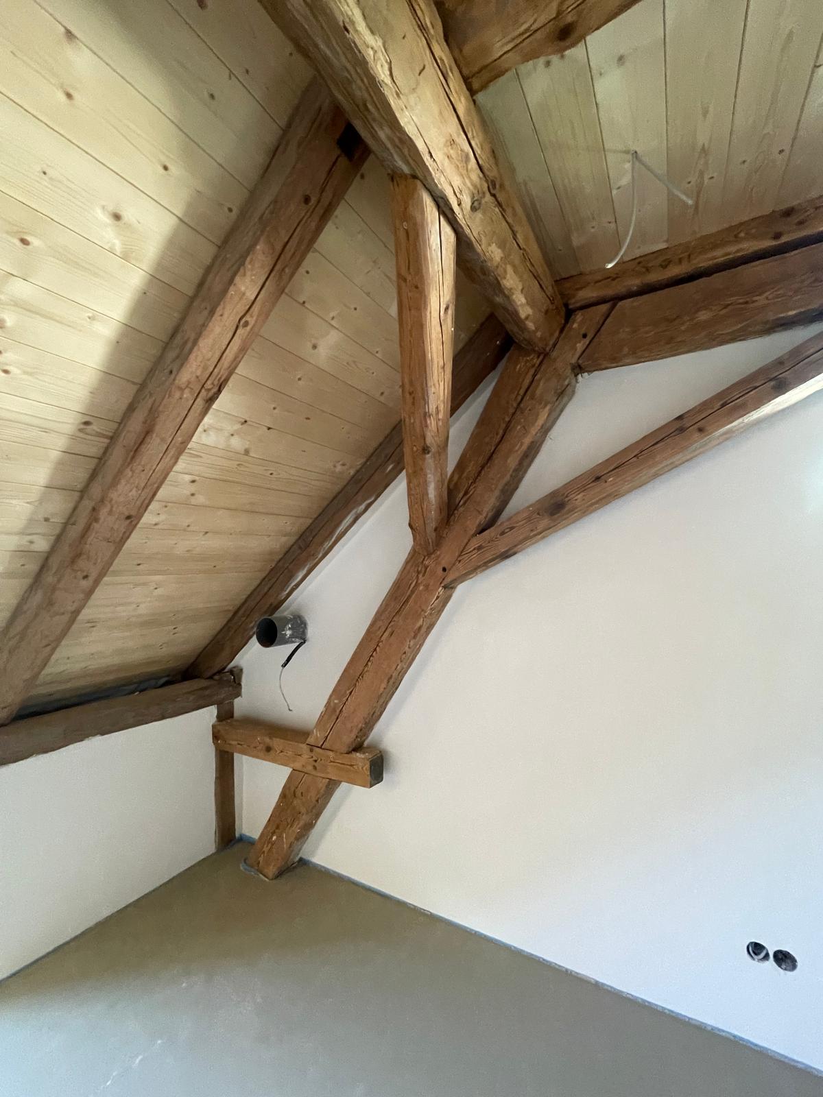Detail des sanierten Dachstuhls